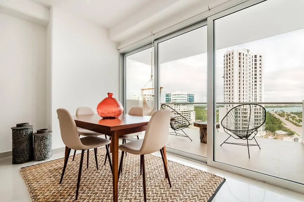 Stylish One Br Apt With Lagoon View In Dt Cancun Apartment
